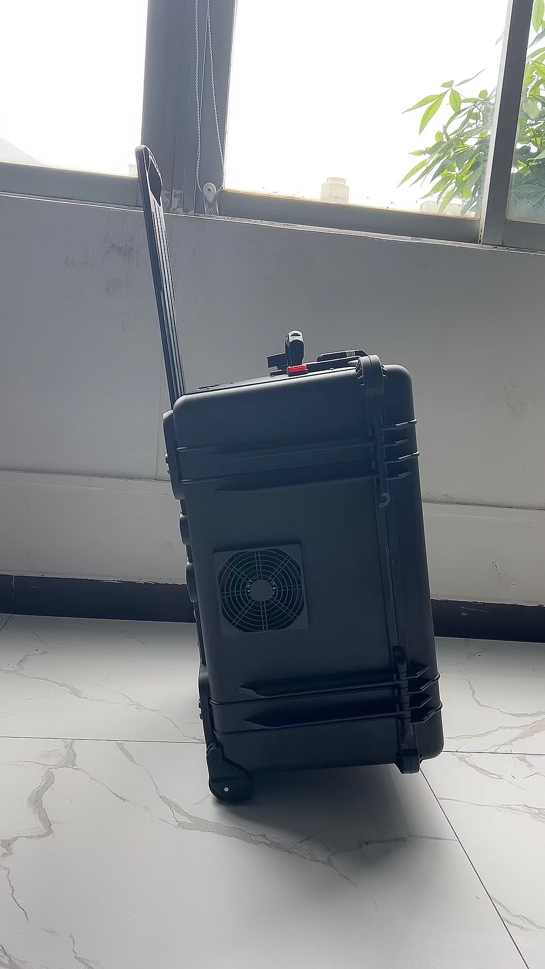 荔城手拉箱型移动通信干扰器